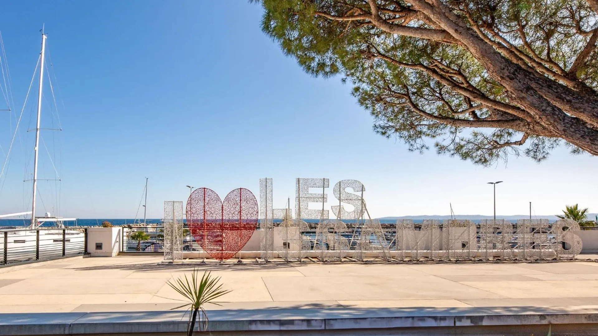 Apartment Le Domaine De La Gaillarde-17 By Interhome Les Issambres